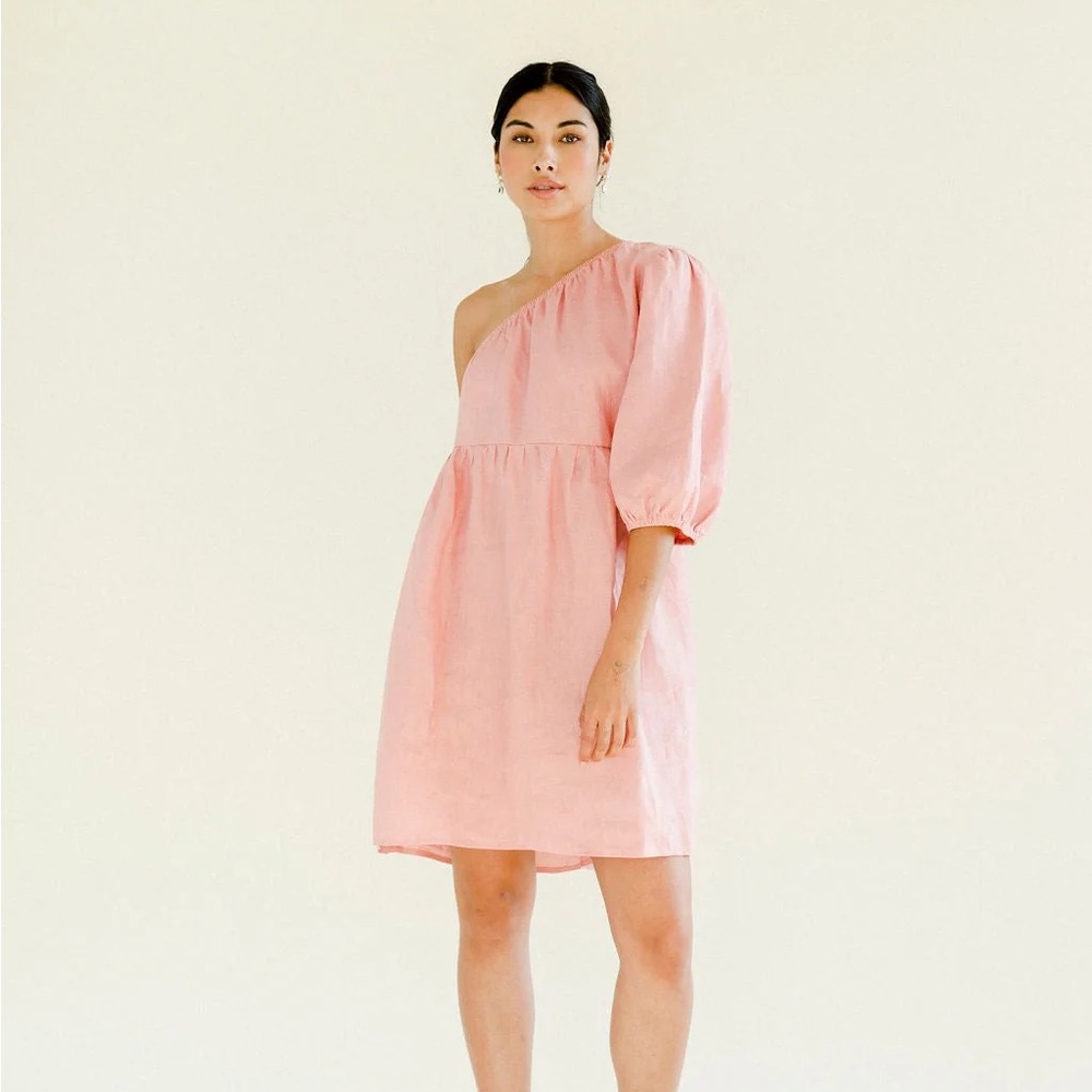 NWT - A Bronze Age Hanna Dress - Dusty Peach